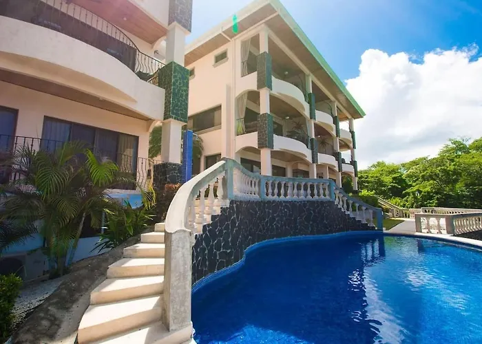 Beautiful In Peaceful Cliffside Location With A Private Balcony & Stunning Ocean And Mountain Views *